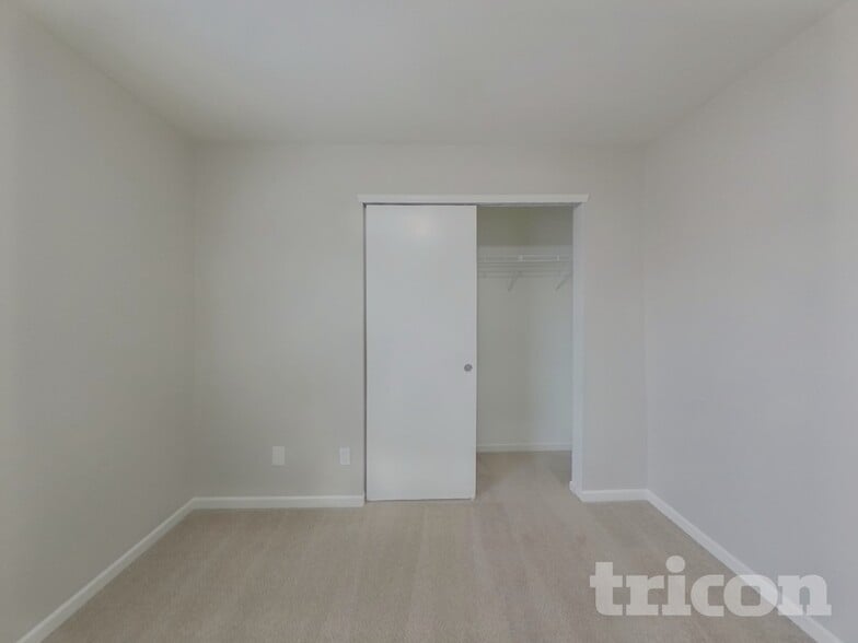 Building Photo - 907 Swearngan Ridge Ct