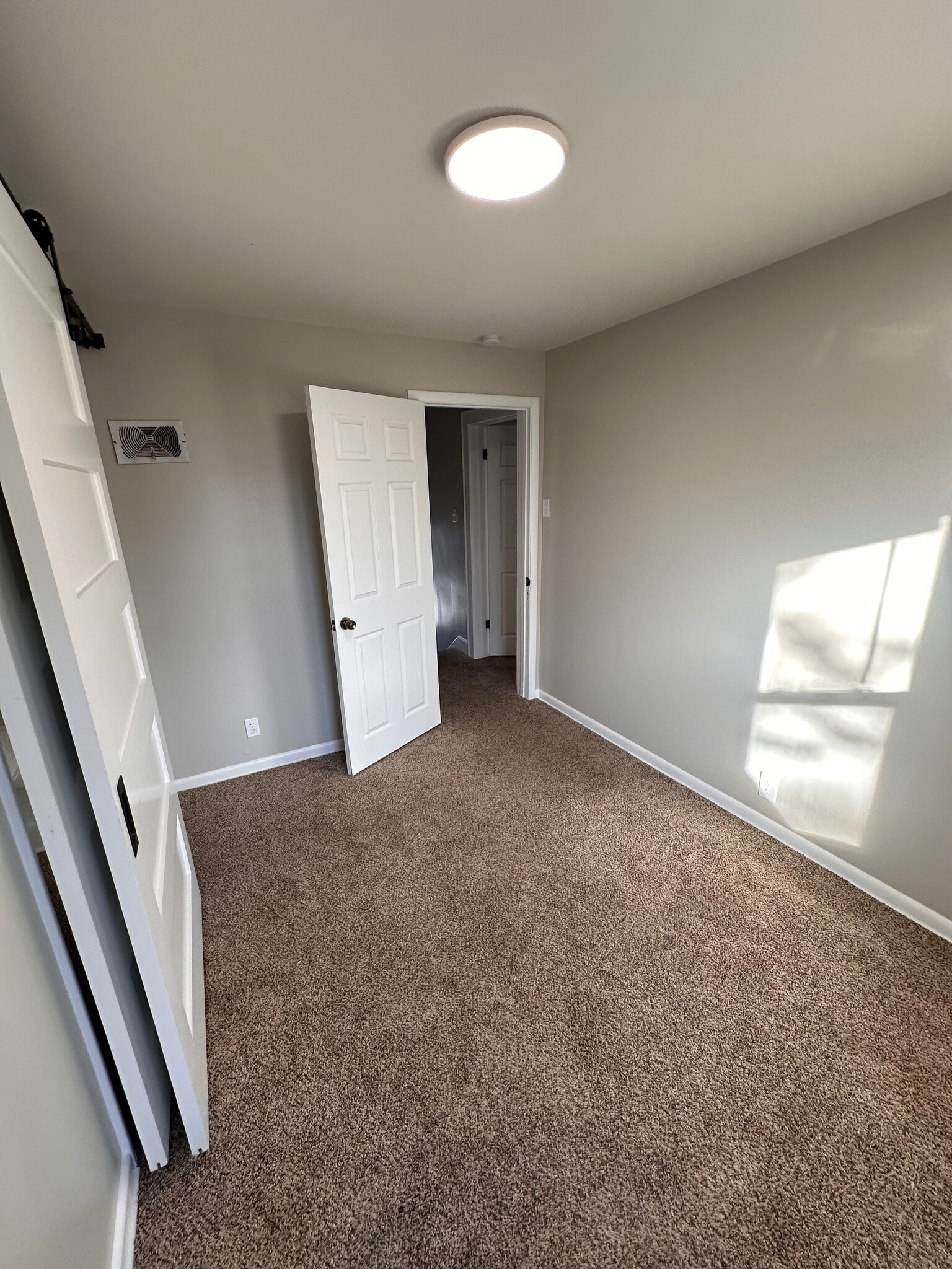 guest room - 4308 Francis St