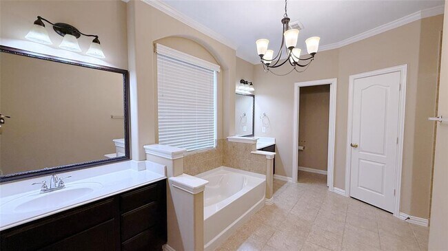 Building Photo - 2311 Blue Jay Ln