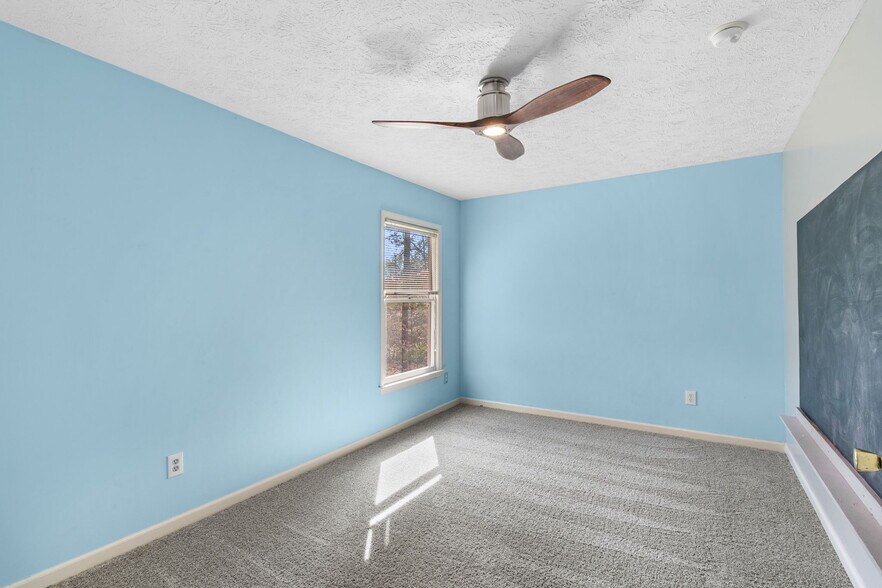 Building Photo - 7666 Wilkins Dr