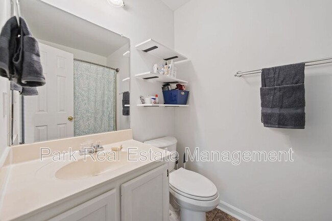 Building Photo - 126 Shady Spring Pl