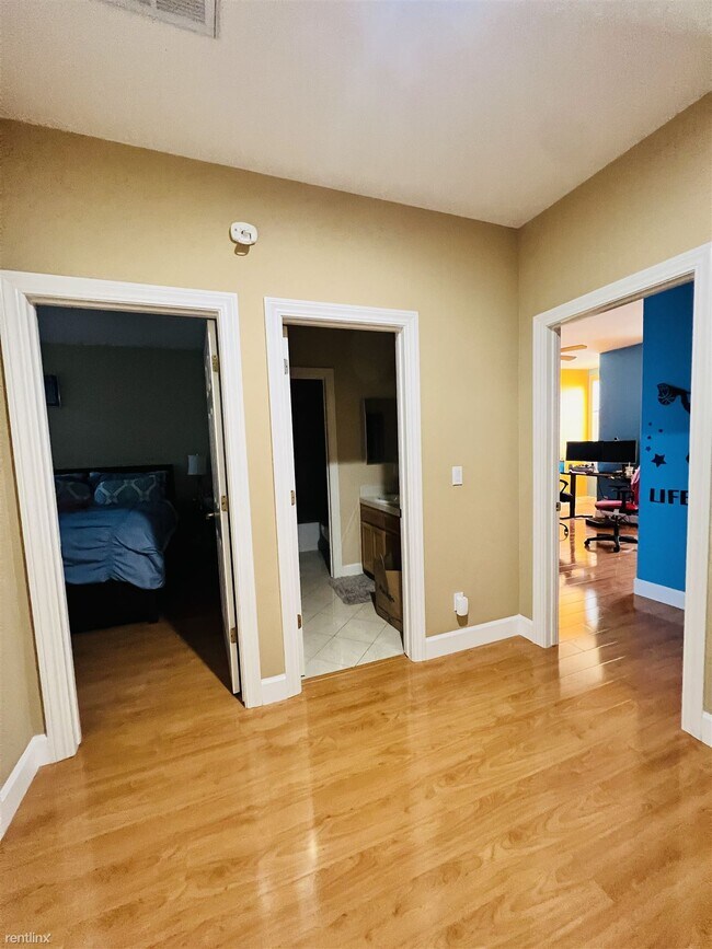 Building Photo - 4 br, 3.5 bath House - 4224 Foxford Way