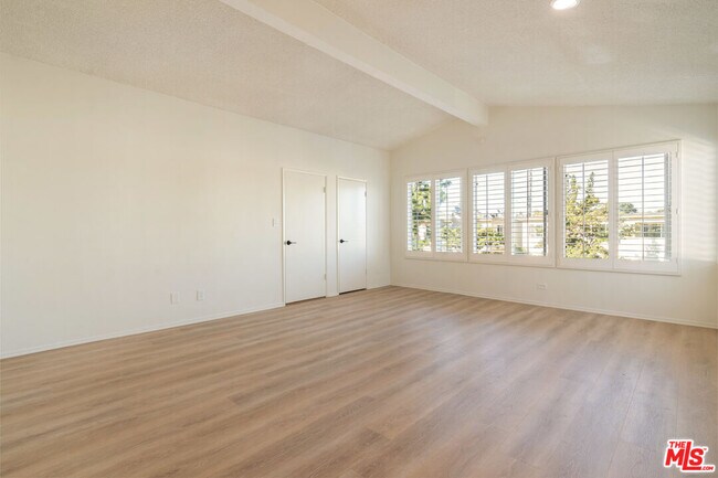 Building Photo - 1134 23rd St