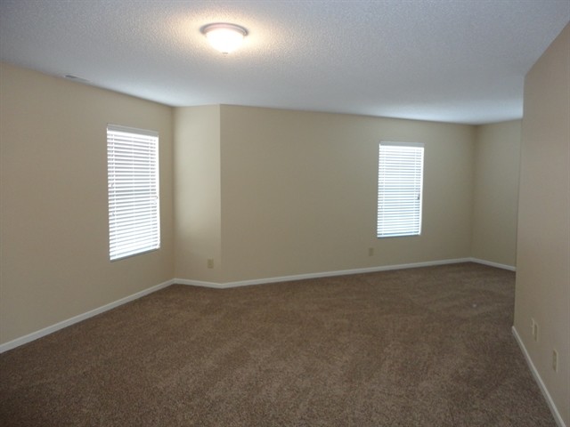 Building Photo - 10395 Butler Dr