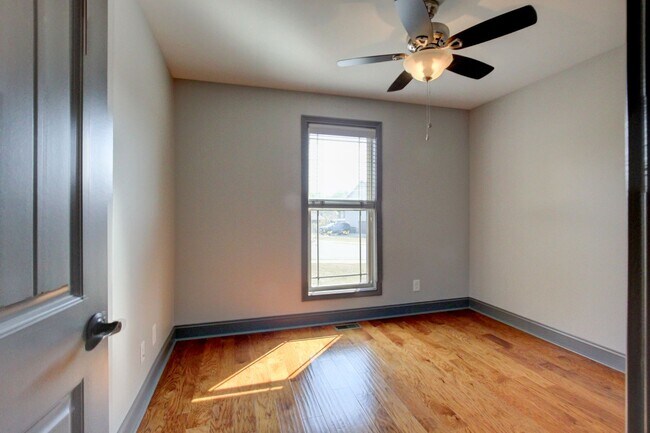 Building Photo - Sango Special.  Exit 11 Special