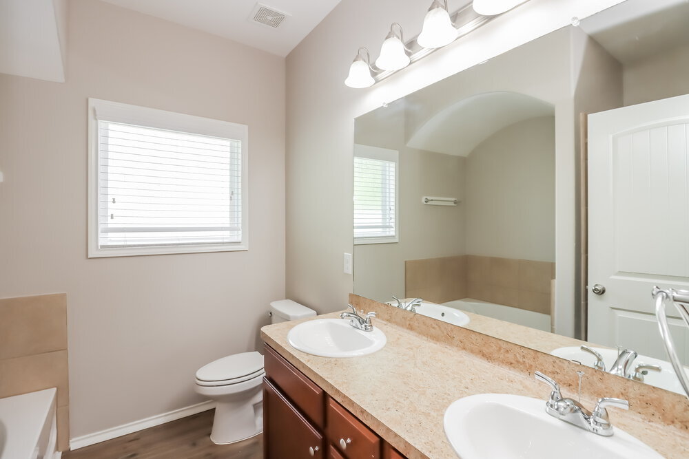 Building Photo - 718 Neap Ct