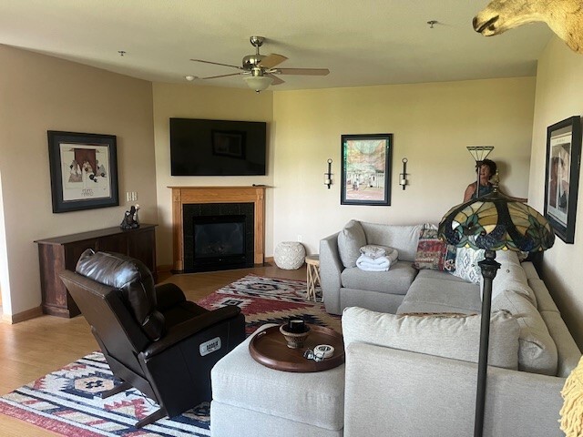 Building Photo - 12168 W Virginia Cir