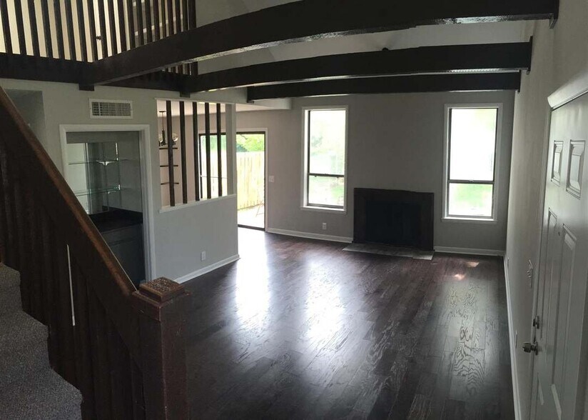 Building Photo - 1414 Bell Trace Dr
