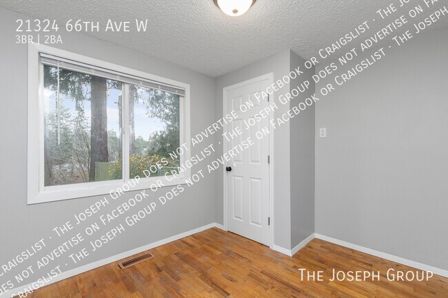 Building Photo - 21324 66th Ave W