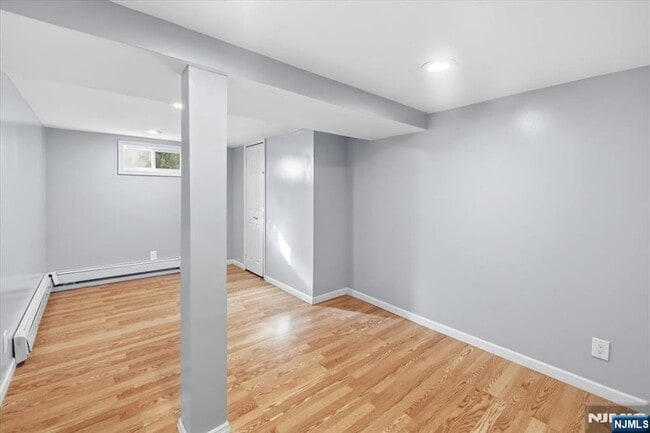 Building Photo - 79 Lincoln Ave