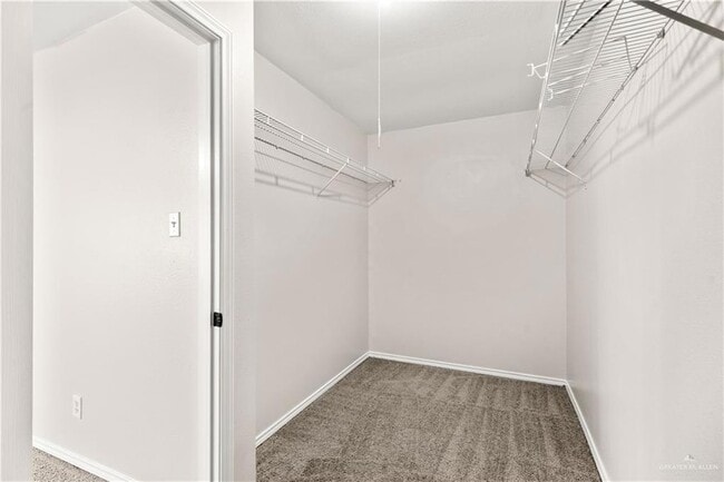 Building Photo - 4416 Thunderbird Ave