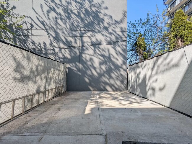 Building Photo - 1899 Atlantic Ave