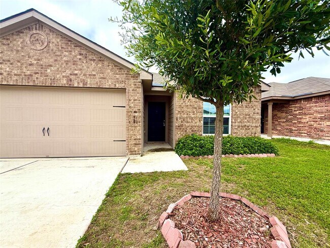 Building Photo - 353 Cres Park Dr