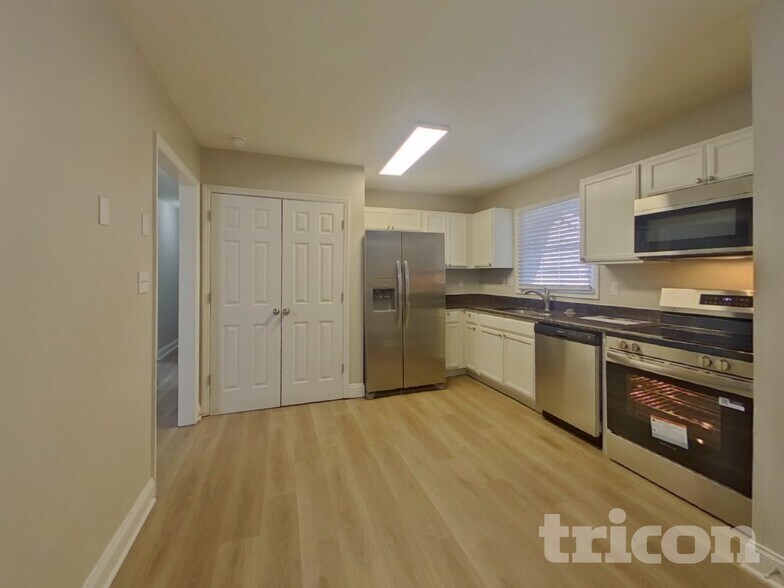 Building Photo - 1252 Polk St