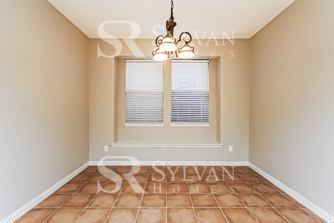 Building Photo - Gorgeous 4BR contemporary Home!