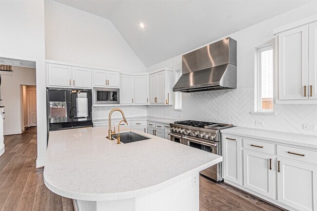 Building Photo - 4878 Limousine Ln