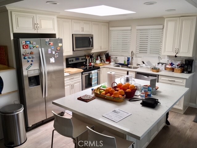 Building Photo - 897 Ronda Sevilla