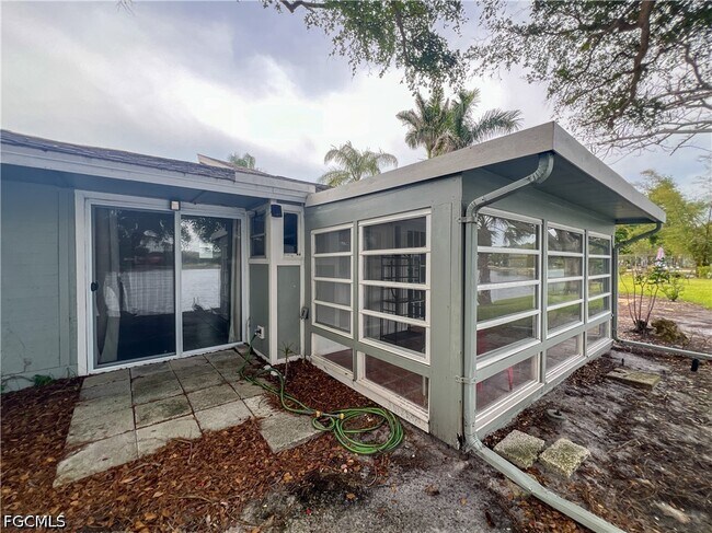 Building Photo - 4305 Island Cir