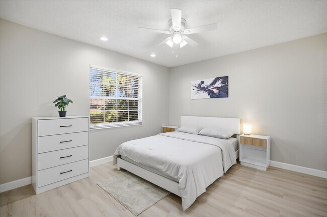 Building Photo - 5829 Fairwoods Cir