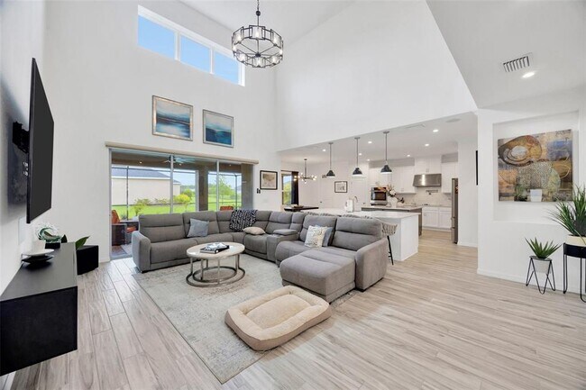 Building Photo - 7154 Bradbury Cir