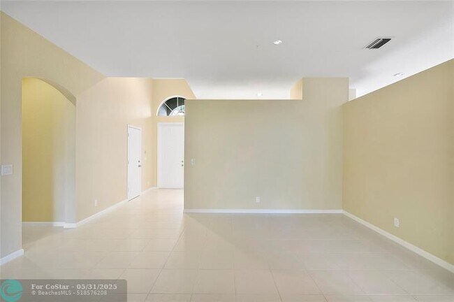 Building Photo - 11517 NW 49th Ct