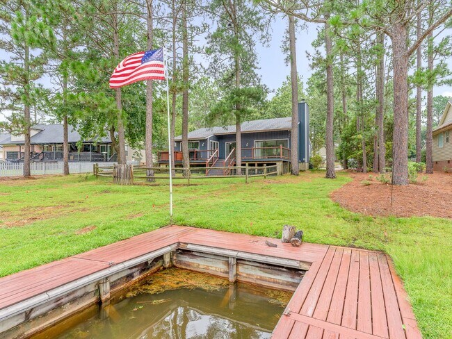 Building Photo - Waterfront Home in Carolina Lakes!