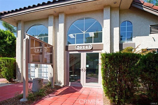 Building Photo - 23401 La Crescenta