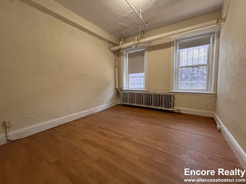 Building Photo - 1185 Boylston St