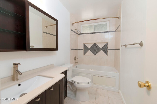 Building Photo - 31515 Lindero Canyon Rd