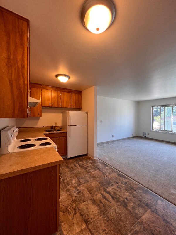 Building Photo - 3043 NE 140th St