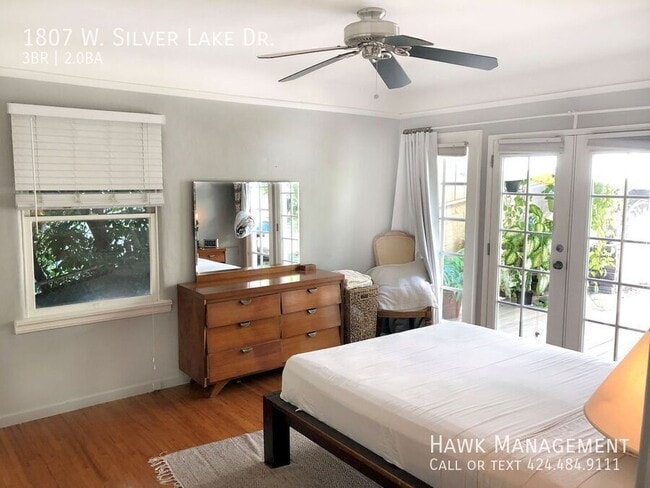 Building Photo - 1807 W Silver Lake Dr