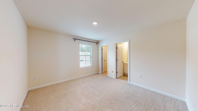 Building Photo - 258 Talulla Trl