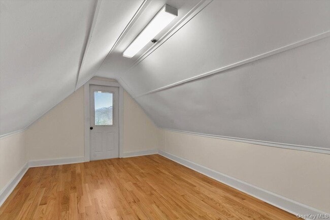 Building Photo - 116 Corlies Ave