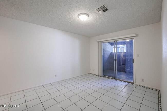 Building Photo - 9001 W Elm St