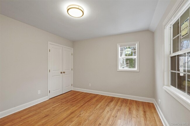 Building Photo - 790 Hardscrabble Rd