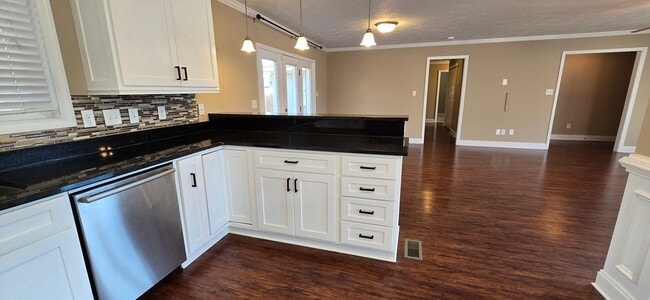 Building Photo - Greenbrier - Richmond County