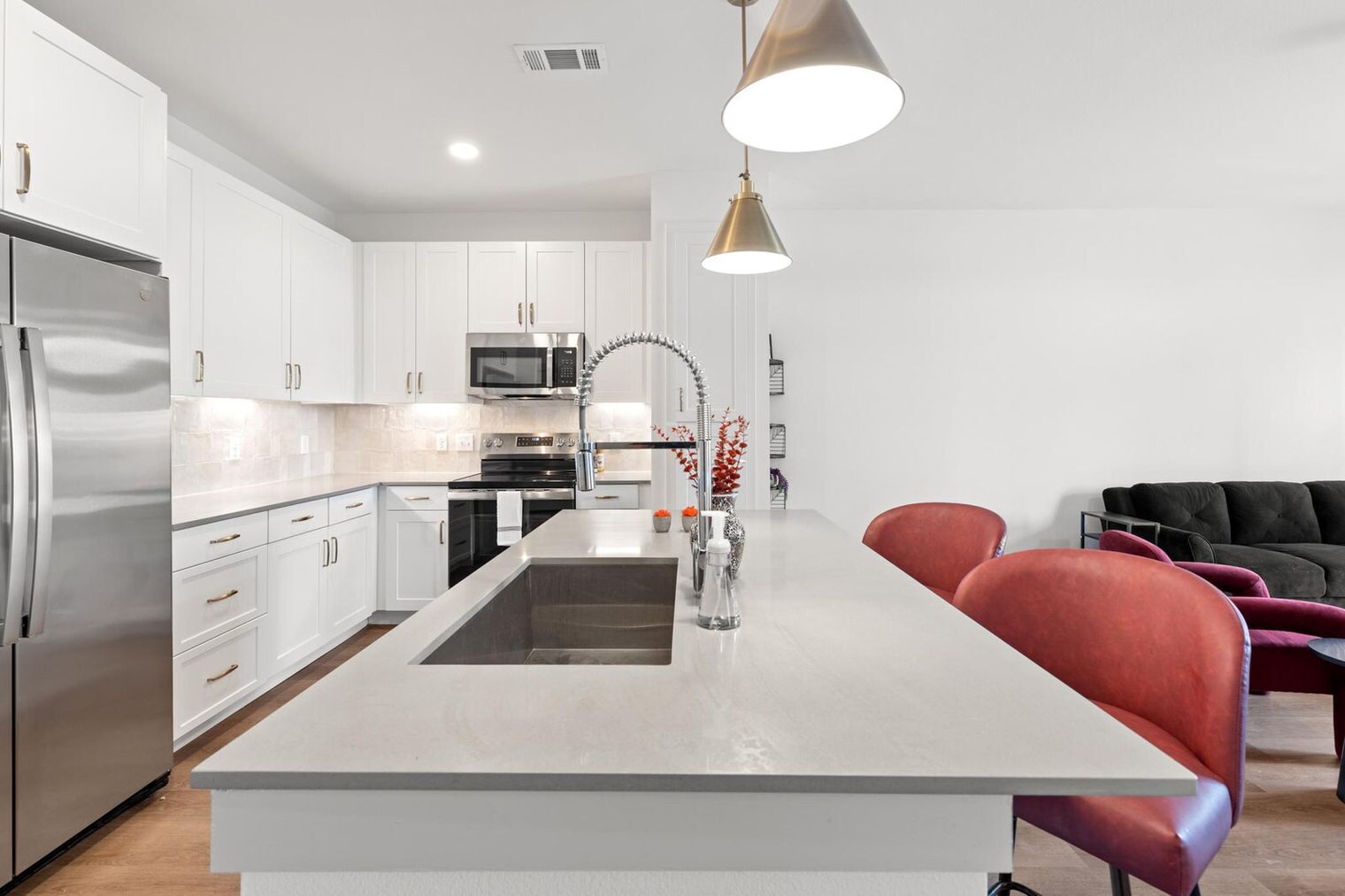 Building Photo - 1301 Leah Ave