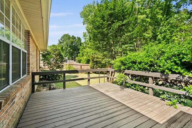 Building Photo - 87133 Golf Club Dr