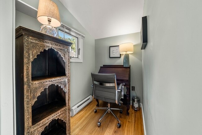 Building Photo - 9 Gingerbread Hill