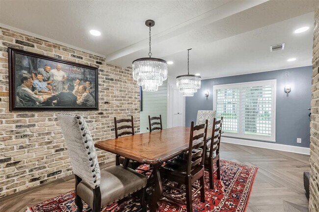 Building Photo - 8638 Oakford Dr