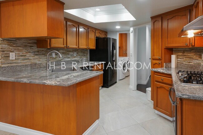 Building Photo - Single Story Charming 3-Bedroom Pleasanton...