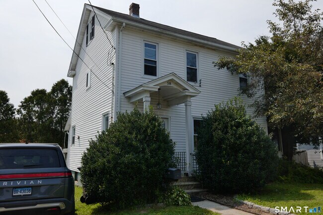 Building Photo - 58 Davis St