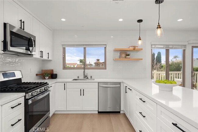 Building Photo - 24643 Santa Clara Ave