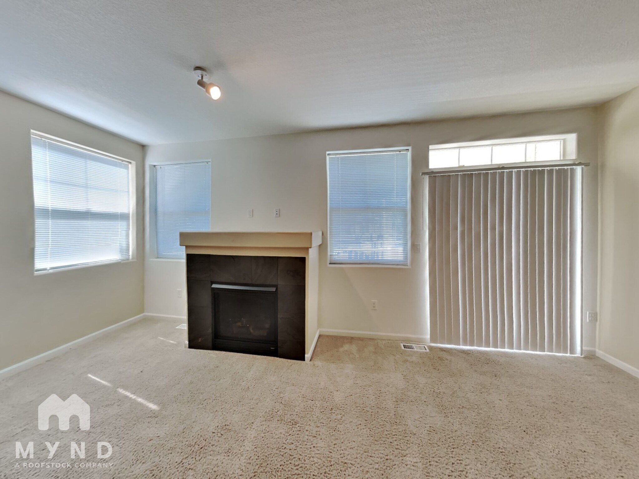 Building Photo - 15390 SW Mallard Dr