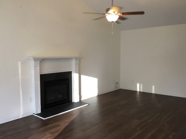 Building Photo - 5015 Croftwood Dr