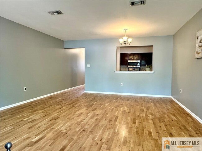 Building Photo - 7 Boyard Ct