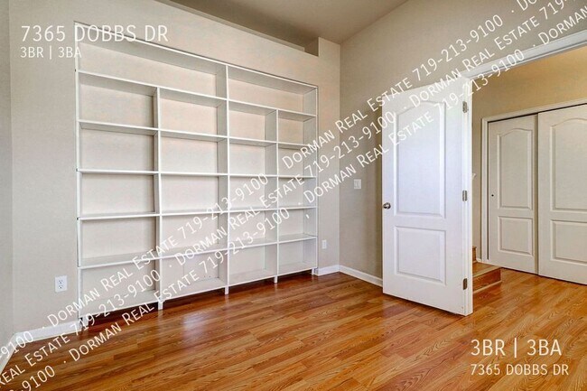 Building Photo - 7365 Dobbs Dr