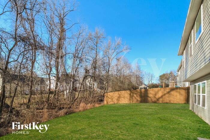 Building Photo - 4725 Tuliptree Dr