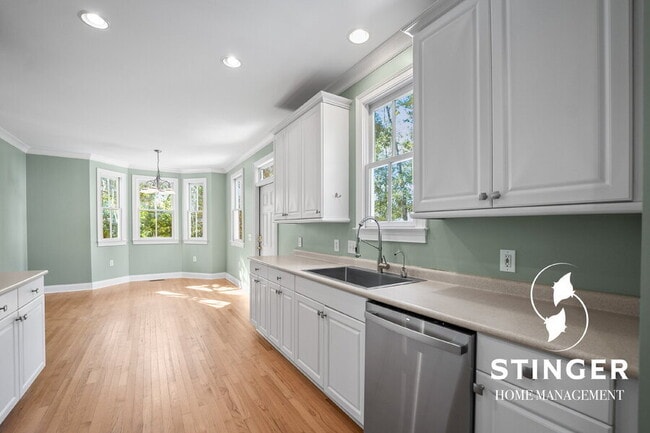 Building Photo - 130 Bartram Dr