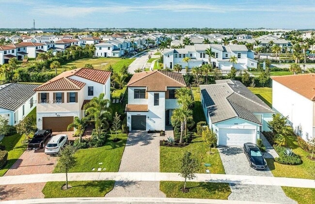 Building Photo - 5485 Starfish Rd